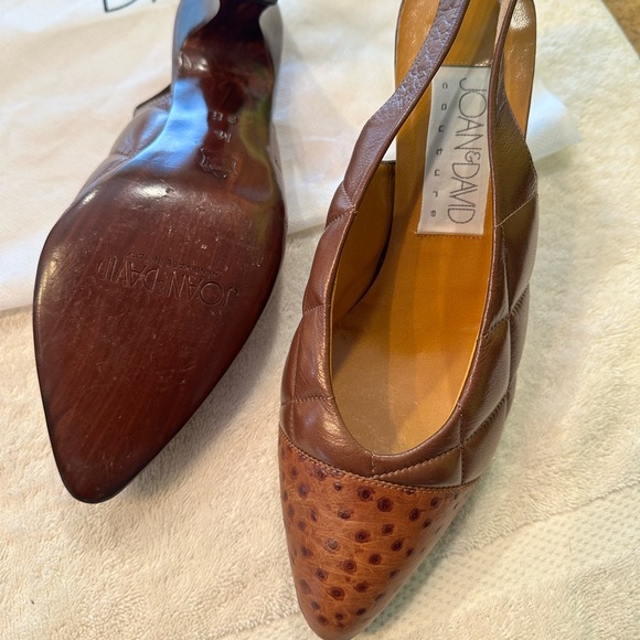 Joan & David leather pumps - Picture 2 of 3